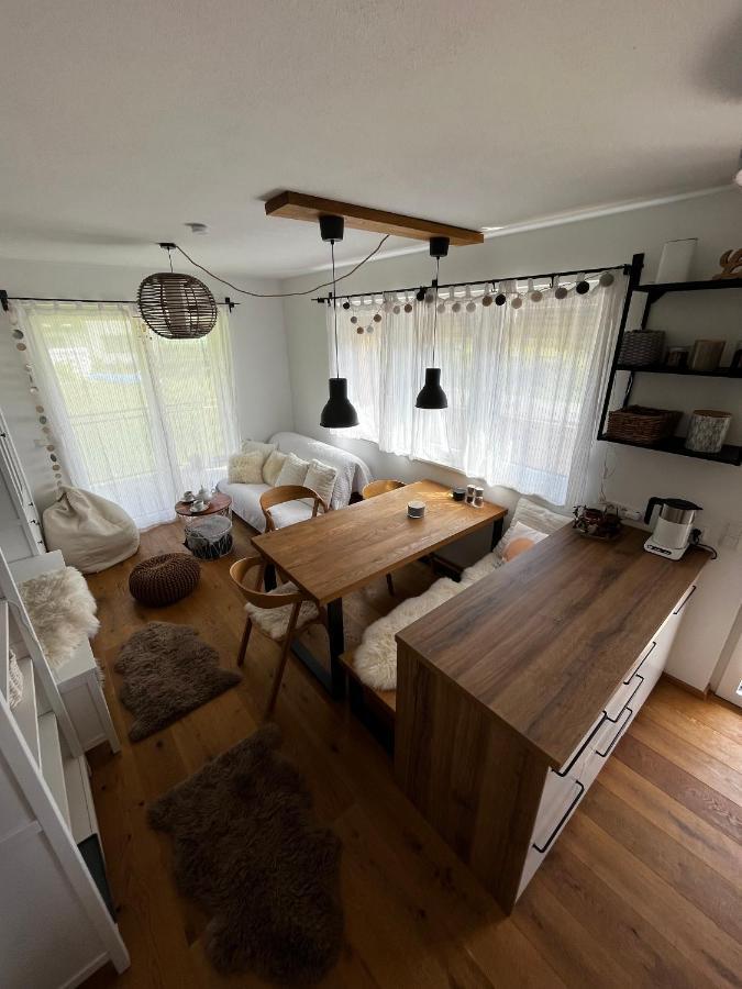 Jara Apartment- *